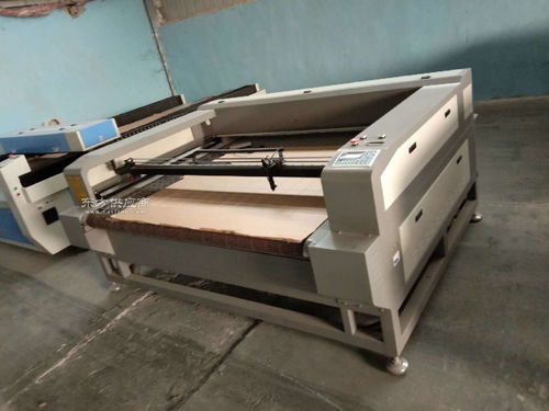 供應廣告雕刻機產品 廣告雕刻機報價 水晶字雕刻機圖片